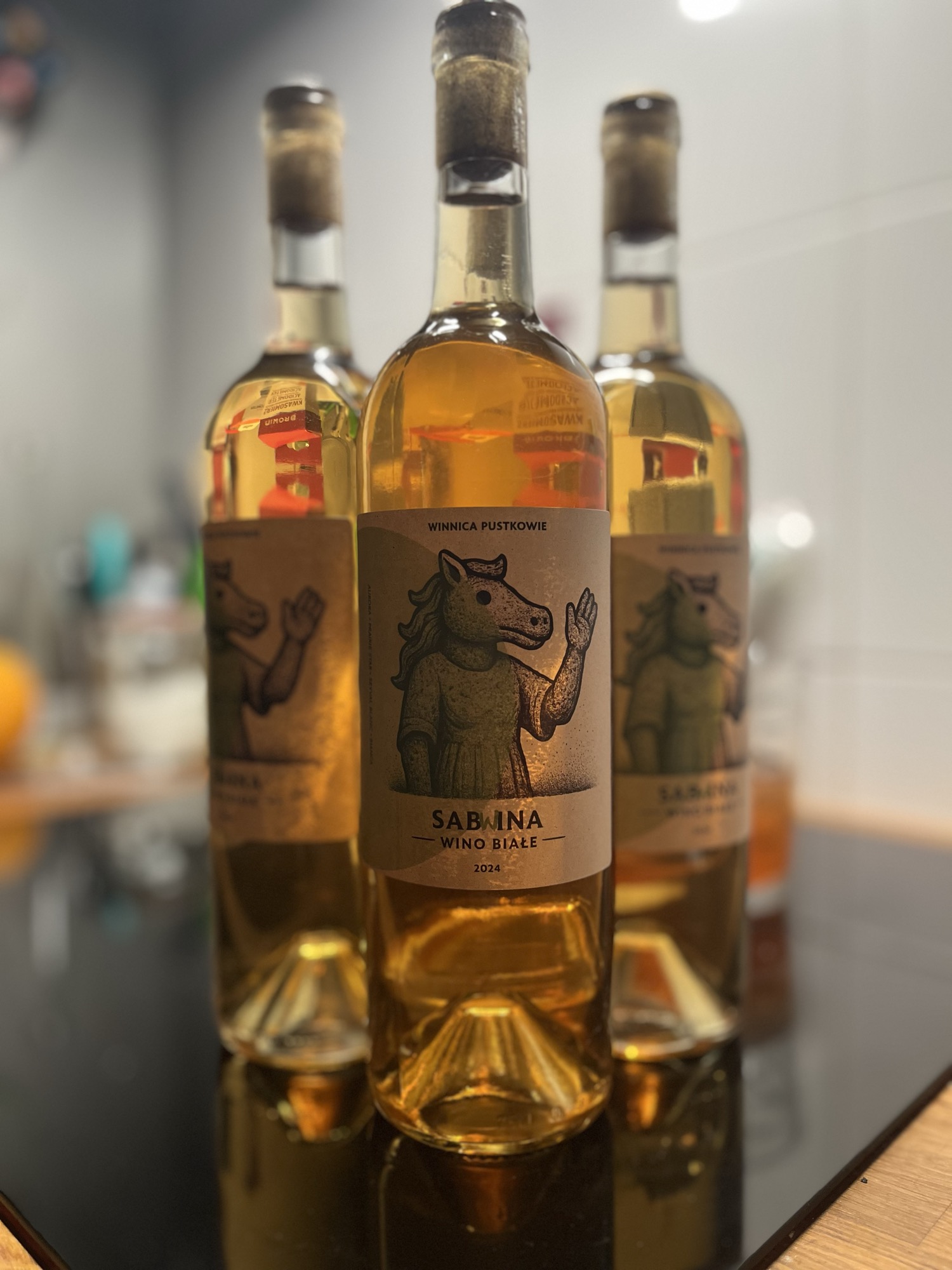 Wino w kieliszku — degustacja rocznika 2025